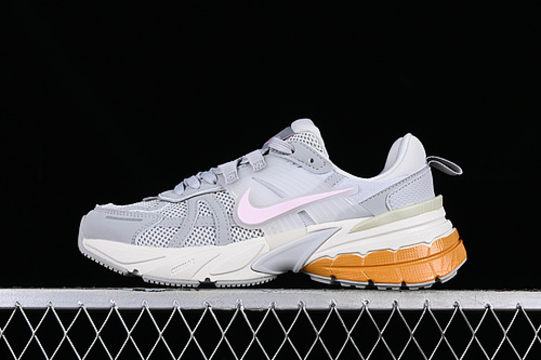 Unbranded [FD0736-111]-[V2K RUNTEKK 3XL WHITE/GREY/PINK/YELLOW]-[WOMAN:36-39]-[MAN:40-45], photo 1