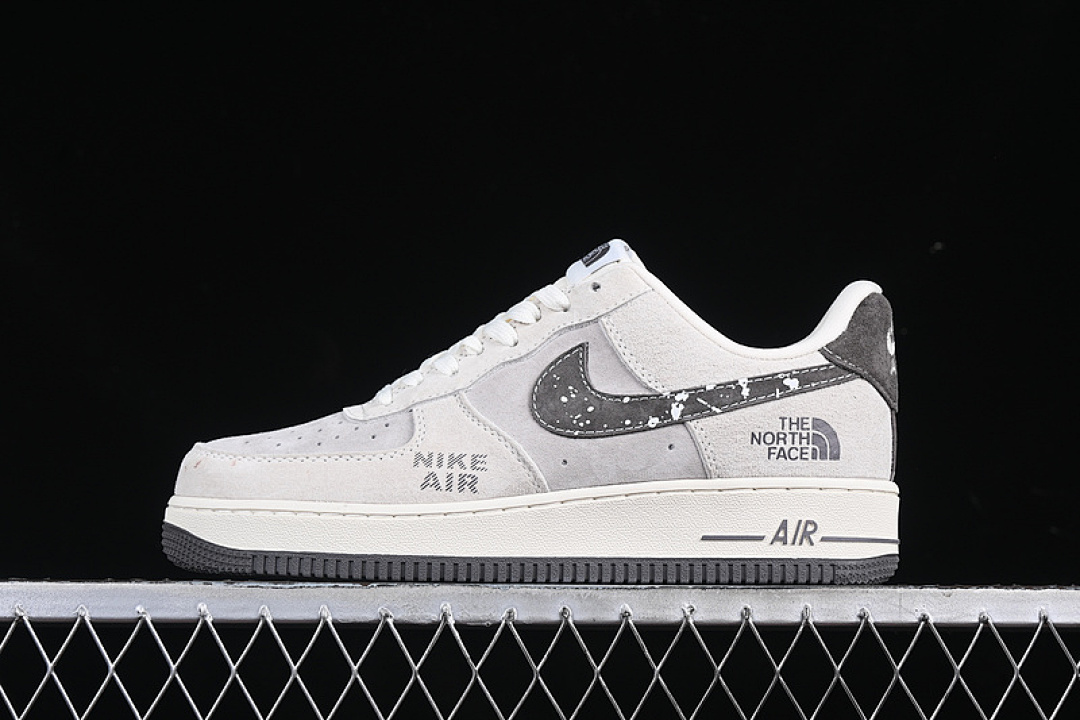 Nike Nike [KK1988-041]-[AIR FORCE 1 07 LOW WHITE/GREY]-[WOMAN:36-39]-[MAN:40-45], photo 1
