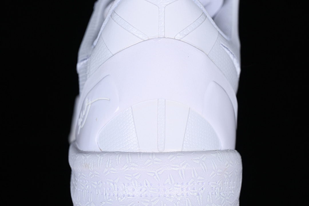 Nike [FJ9364-100]-[KOBE 8 SYSTEM WHITE]-[MAN:40-46] - Image 8
