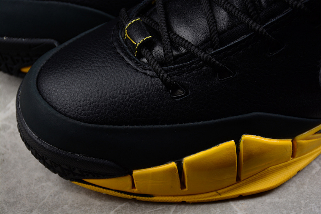 Nike [AQ2728-003]-[ZOOM KOBE 1 PROTRO DEL SOL BLACK/WHITE-VARSITY MAIZE]-[MAN:40-46] - Image 9