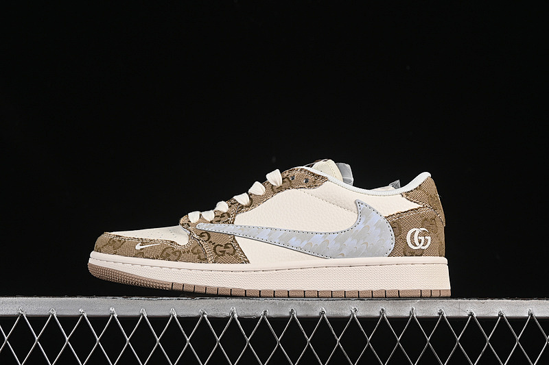 Jordan TRAVIS SCOTT X FRAGMENT DESIGN AIR Jordan 1 LOW OG SP WHITE/KHAKI/BLUE · XS7089-603, photo 1