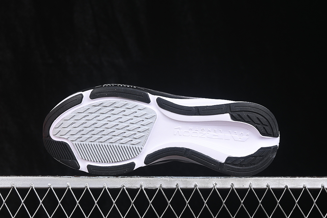 Nike [IB1873-001]-[AIR ZOOM PEGASUS 42 BLACK/PHOTON DUST/WHITE]-[WOMAN:36-39]-[MAN:40-46] - Image 15