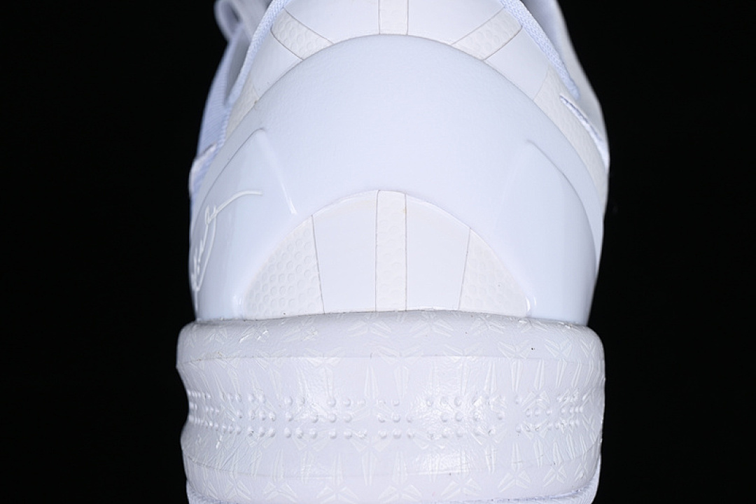 Nike [FJ9364-100]-[KOBE 8 SYSTEM WHITE]-[MAN:39-46] - Image 8
