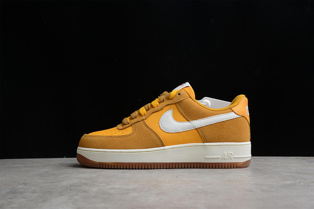 Nike [DA8302-700]-[AIR FORCE 1 LOW FIRST USE UNIVERSITY GOLD/WHITE]-[WOMAN:36-39]-[MAN:40-45], photo 1