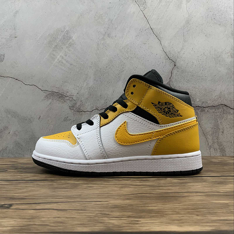 Jordan AIR Jordan 1 MID GS WHITE/BLACK/UNIVERSITY GOLD · 554725-170, photo 1