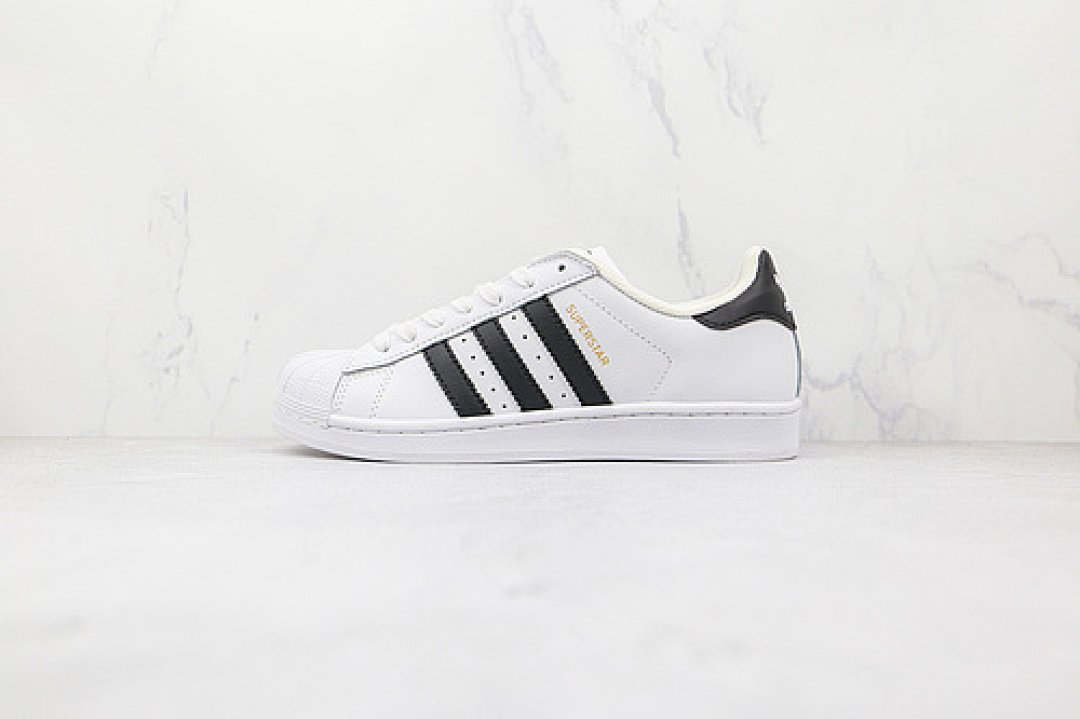 Adidas SUPERSTAR SHOES CLOUD WHITE/CLOUD WHITE/CORE BLACK · C77124, photo 1