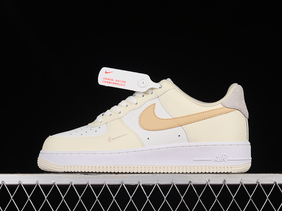 Nike [DX8953-100]-[AIR FORCE 1 LOW 07 COCONUT MILK/SESAME/LIGHT BONE/SUMMIT WHITE]-[UNISEX:36-45], photo 1