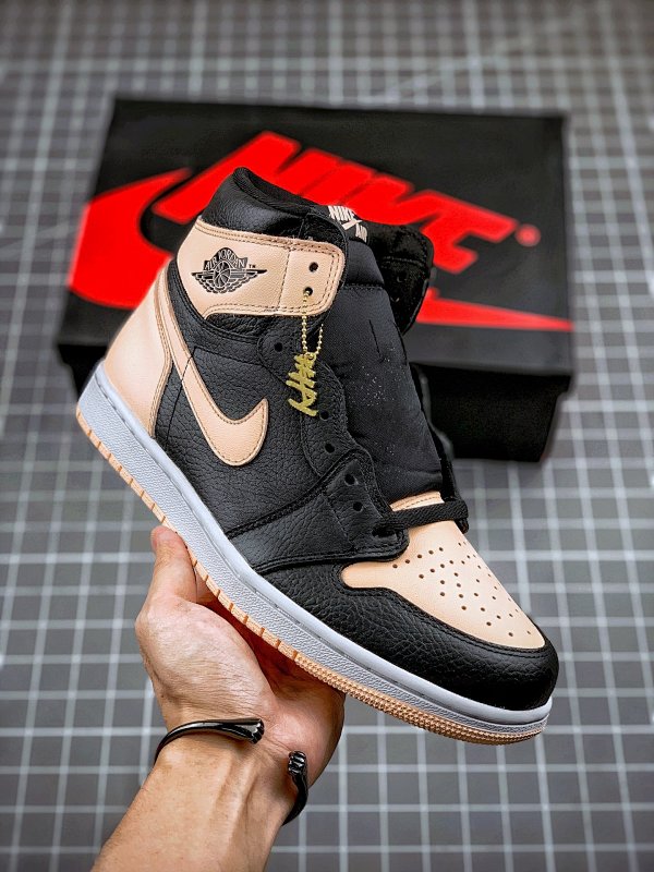 Jordan ORIGINAL QUALITY AIR Jordan RETRO 1 HIGH OG BLACK/CRIMSON TINT-HYPER PINK-WHITE · 555088-081, photo 1