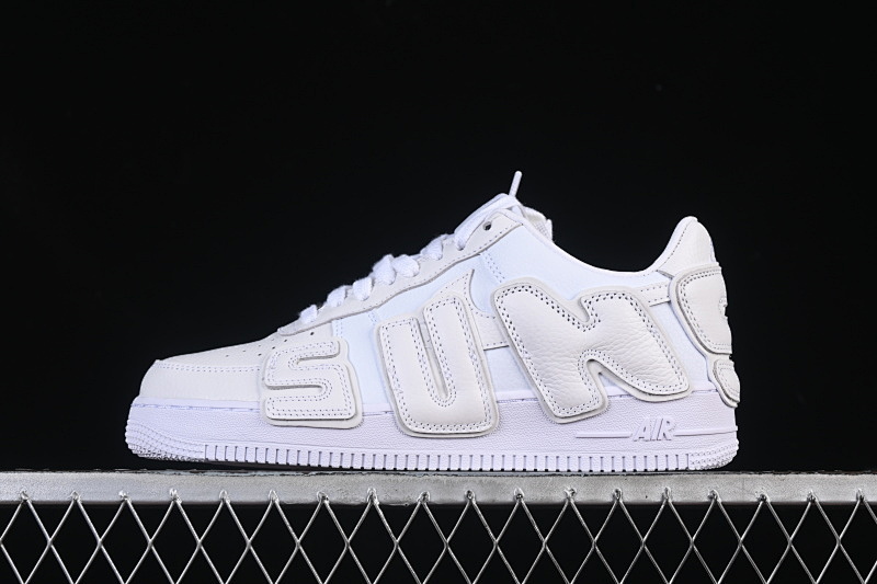 Nike Nike AIR FORCE 1 07 LOW JOINTLY DESIGNED CASUAL SHOES WHITE/BEIGE · FQ7069-100, photo 1