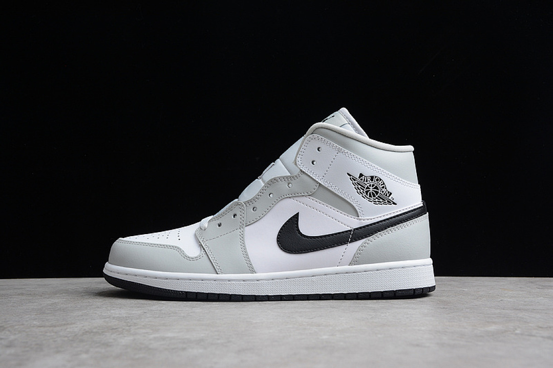Jordan [BQ6472-015]-[CJ AIR JORDAN 1 MID WHITE/LIGHT SMOKE GREY/BLACK]-[WOMAN:35.5-39]-[MAN:40-45], photo 1