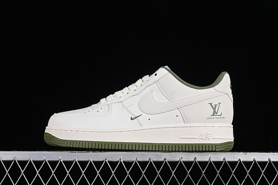 Nike [XZ6188-003]-[AIR FORCE 1 07 LOW L*V OFF WHITE/GREEN]-[WOMAN:36-39]-[MAN:40-45], photo 1