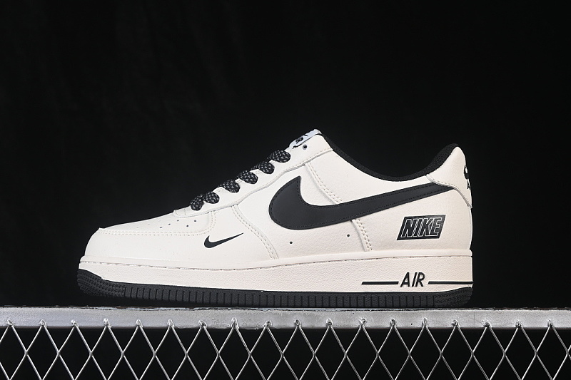 Nike Nike AIR FORCE 1 07 LOW CASUAL SNEAKERS WHITE/BLACK/WHITE · JP8028-073, photo 1