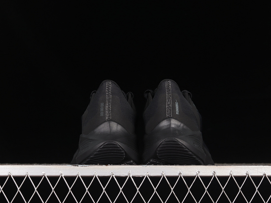 Unbranded [CJ0291-001]-[AIR ZOOM WINFLO 7 BLACK/ANTHRACITE/BLACK]-[WOMAN:39]-[MAN:40-46] - Image 12