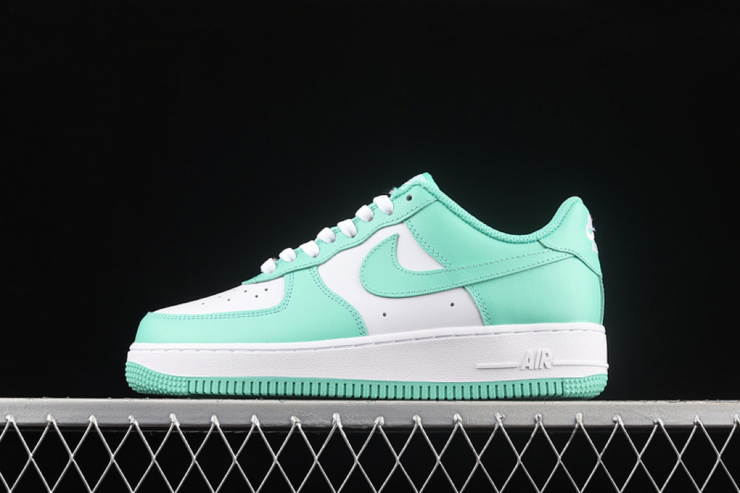 Nike Nike AIR FORCE 1 LOW 07 GREEN/GREEN/WHITE · BS8871-104, photo 1