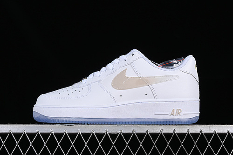 Nike Nike AIR FORCE 1 07 LOW WHITE/GOLD · CO3363-368, photo 1
