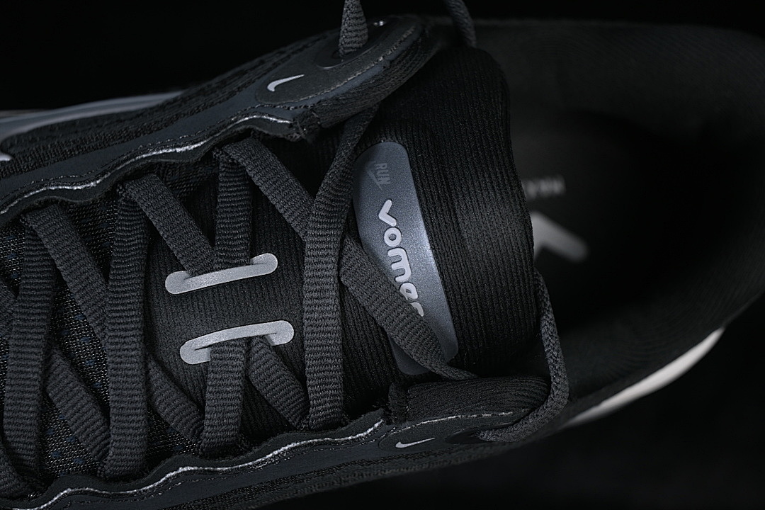 Nike [HV8150-008]-[VOMERO PLUS ANTHRACITE/SUMMIT WHITE/WOLF GREY]-[WOMAN:35.5-39]-[MAN:40-46] - Image 9