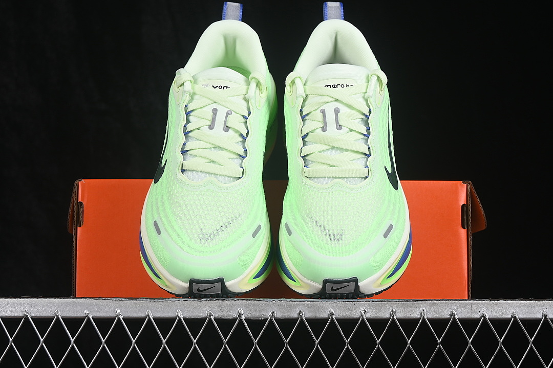 Nike [HV8150-702]-[VOMERO PLUS VOLT TINT/BLAST/SAPPHIRE/BLACK SPRUCE]-[WOMAN:35.5-39]-[MAN:40-46] - Image 13
