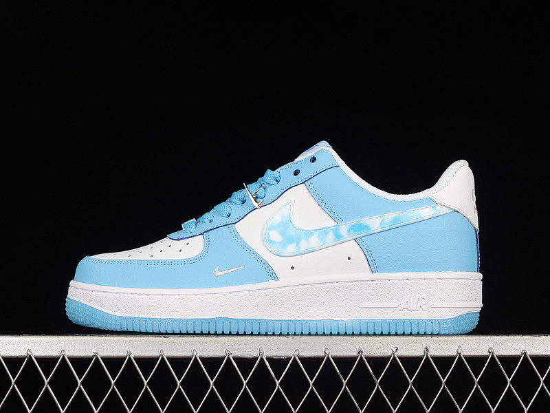Nike Nike AIR FORCE 1 LOW 07 NAIL ART WHITE/BLUE/WHITE · DX2937-100, photo 1