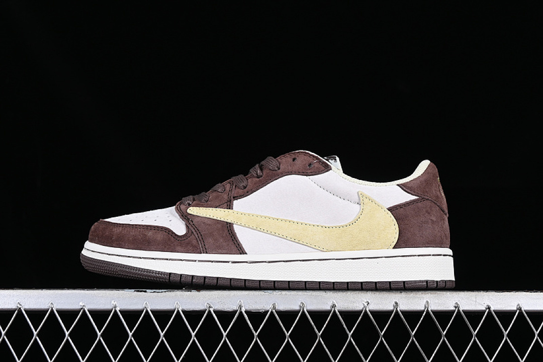 Jordan TRAVIS SCOTT AIR Jordan 1 LOW OG WHITE/BROWN/YELLOW · DM7866-810, photo 1
