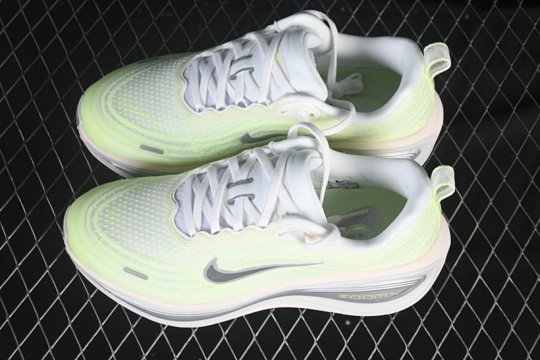Nike [HV8154-103]-[AIR ZOOM VOMERO PLUS AIR CUSHION SHOES GREEN/SILVER]-[WOMAN:35.5-39]-[MAN:40-42] - Image 10