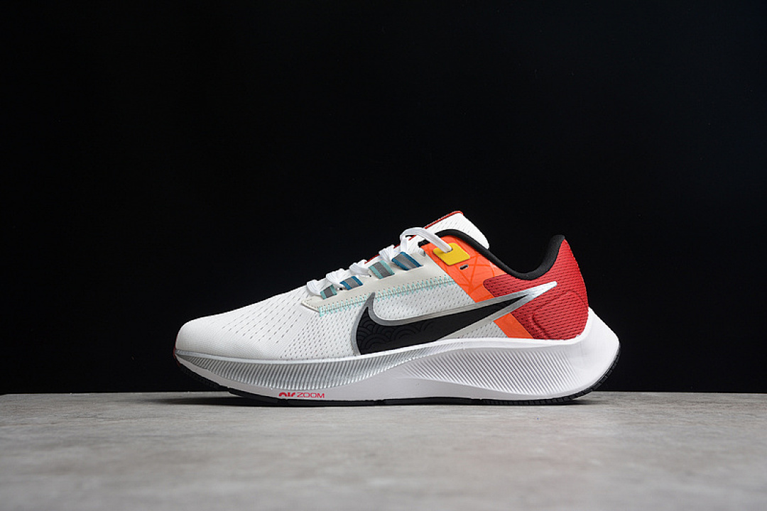 Nike [DQ4499-101]-[AIR ZOOM PEGASUS 38 SAIL/WHITE/GYM RED/BLACK]-[MAN:39-45], photo 1