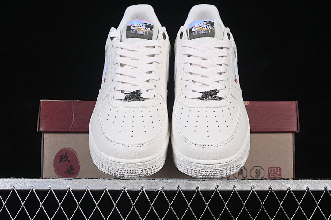 Nike [IQ1119-011]-[AIR FORCE 1 07 LOW CASUAL SNEAKERS WHITE/RED/BEIGE]-[WOMAN:36-39]-[MAN:40-45] - Image 12