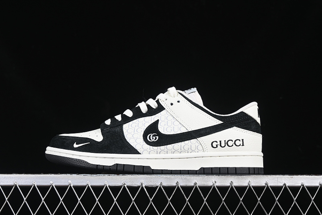 Nike SB DUNK LOW WHITE/BLACK · DJ2024-098, photo 1