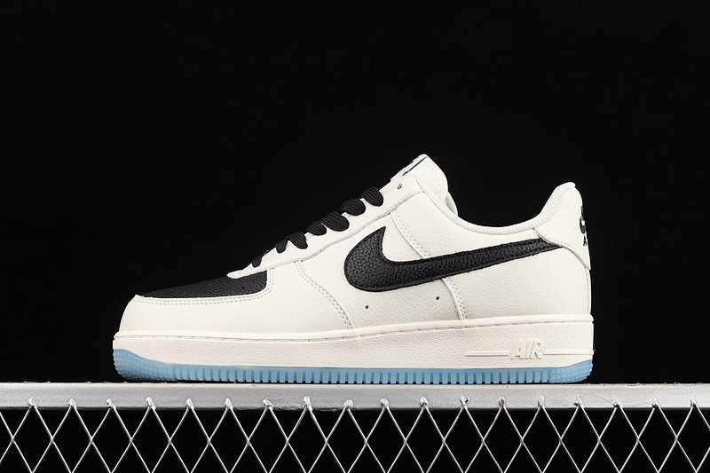 Nike Nike AIR FORCE 1 LOW 07 BEIGE/BEIGE/BLACK · CU6603-113, photo 1