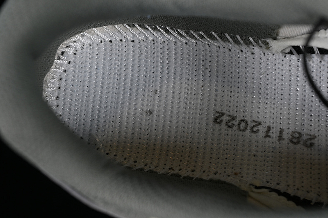On Running [417590-32]-[XT QUEST ADV OUTDOOR OFF ROADING LIGHT GREEN/ATROVIRENS]-[WOMAN:36-39]-[MAN:40-45] - Image 4