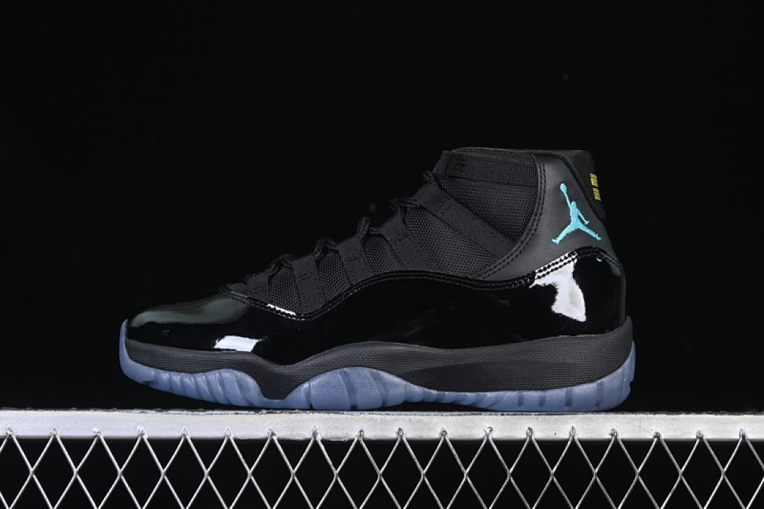 Jordan AIR Jordan 11 RETRO GAMMA BLUE BLACK/BLUE · CT8012-047, photo 1