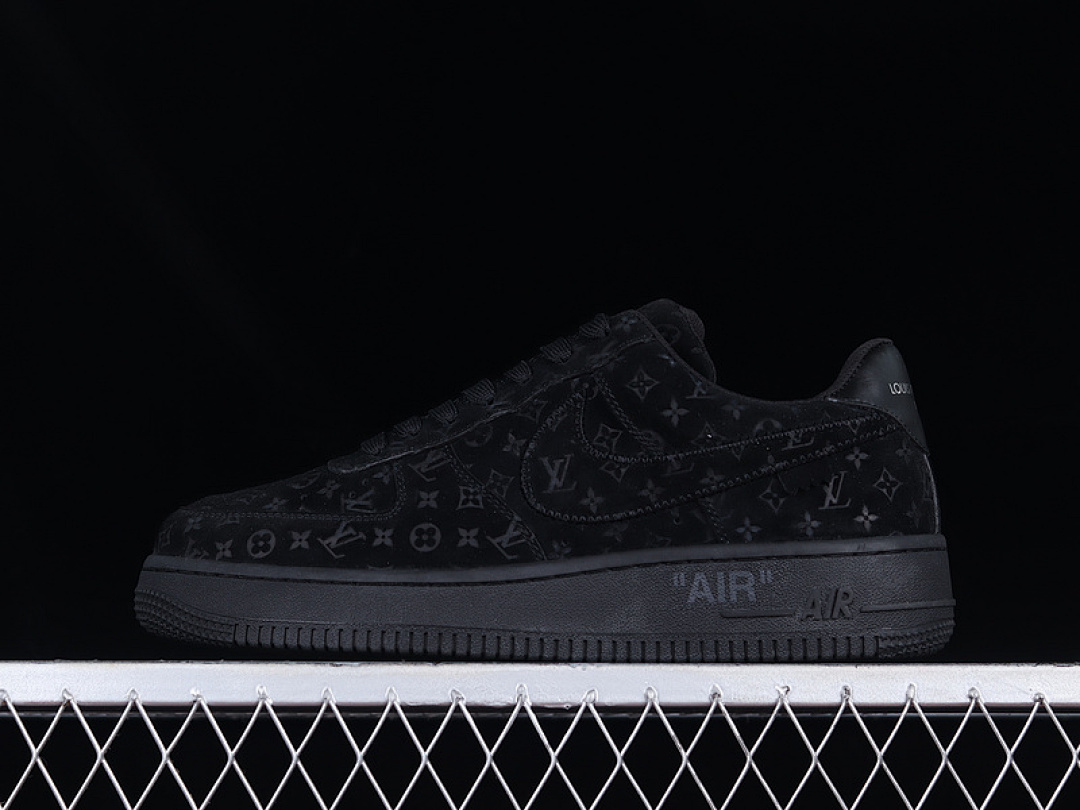 Nike [AIR FORCE 1 LOW 07 X L*V BLACK/BLACK/BLACK]-[MAN:38-46], photo 1
