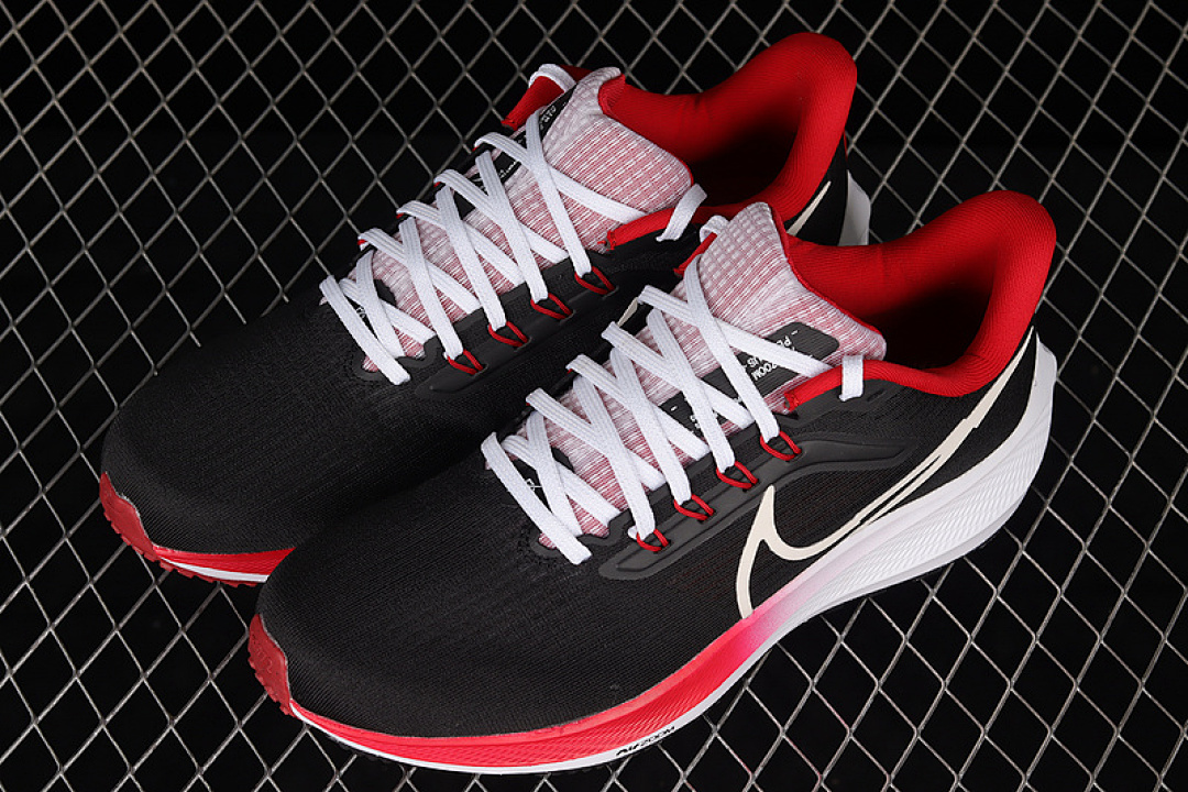 Nike [DQ7871-001]-[AIR ZOOM PEGASUS 39 BLACK/WHITE/UNIVERSITY RED]-[MAN:39-45] - Image 10