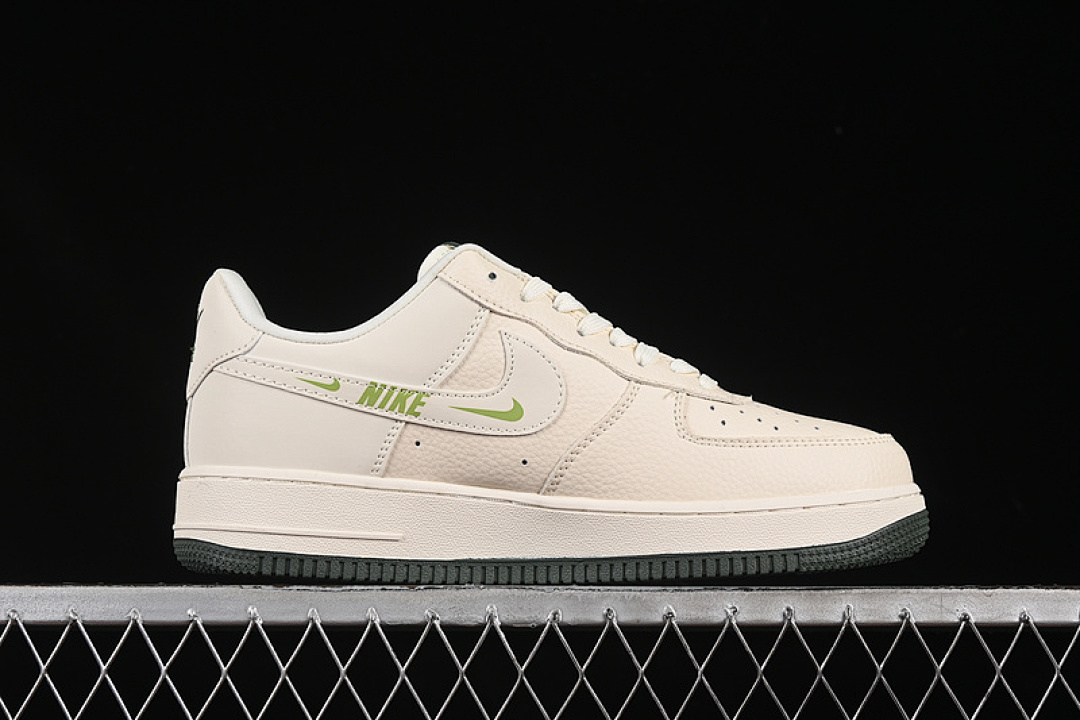 Nike [DF0188-056]-[AIR FORCE 1 07 LOW JUST DO IT WHITE/GREEN]-[WOMAN:36-39]-[MAN:40-45] - Image 2