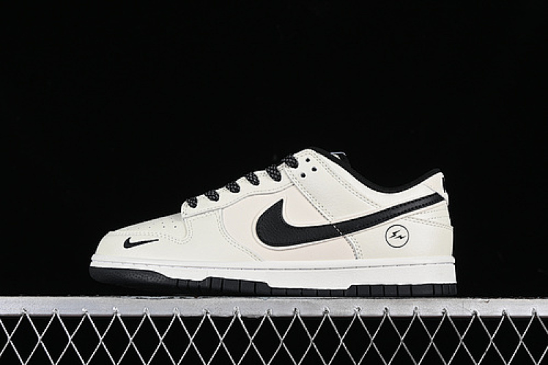 Off-White Nike DUNK LOW SB OFF WHITE/BLACK · XD1688-015, photo 1