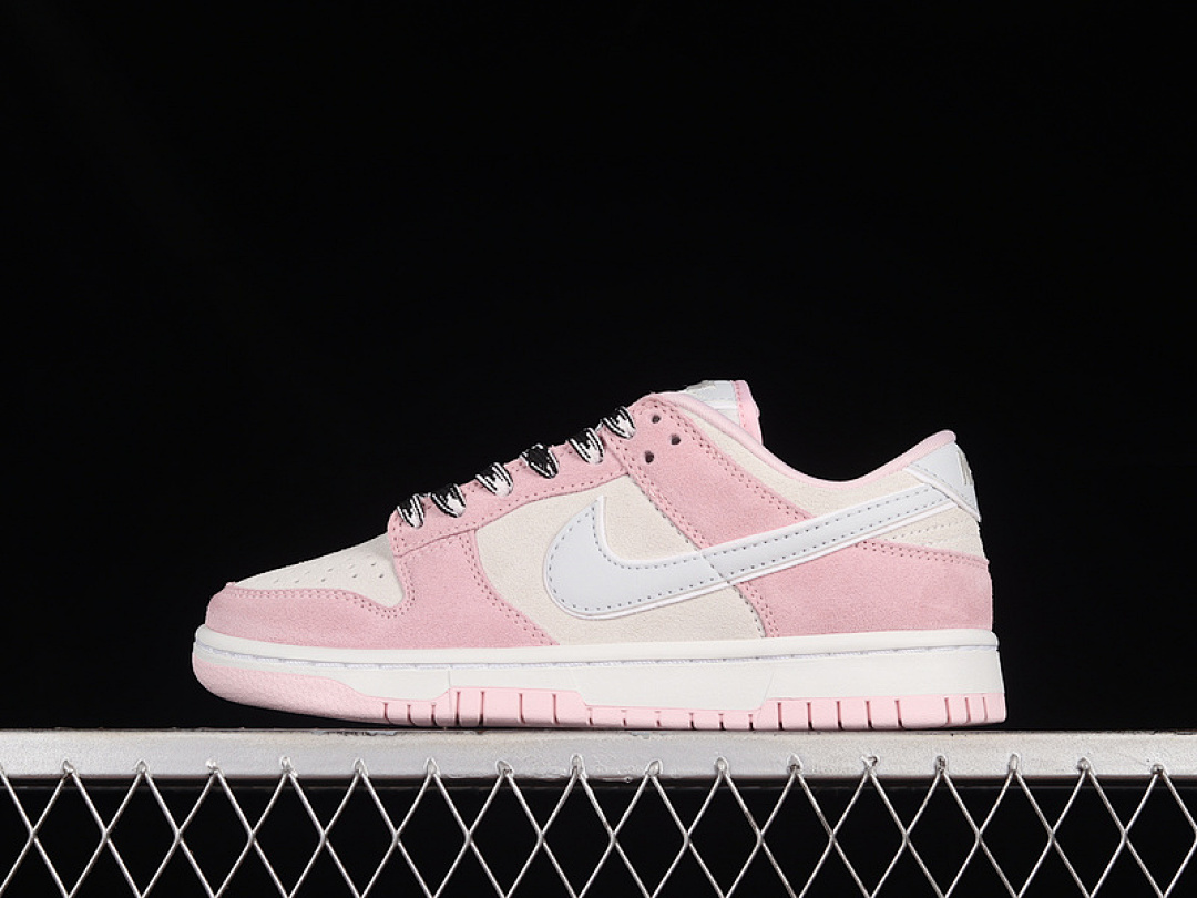 Unbranded [DV3054-600]-[SB DUNK LOW PINK FOAM/PURE PLATINUM/PHANTOM]-[WOMAN:36-40], photo 1
