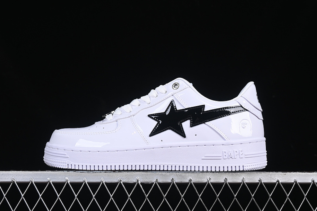 Bape [1K30291302]-[BAPE STA TOKYO NIGO WHITE/BLACK]-[WOMAN:36-39]-[MAN:40-45], photo 1