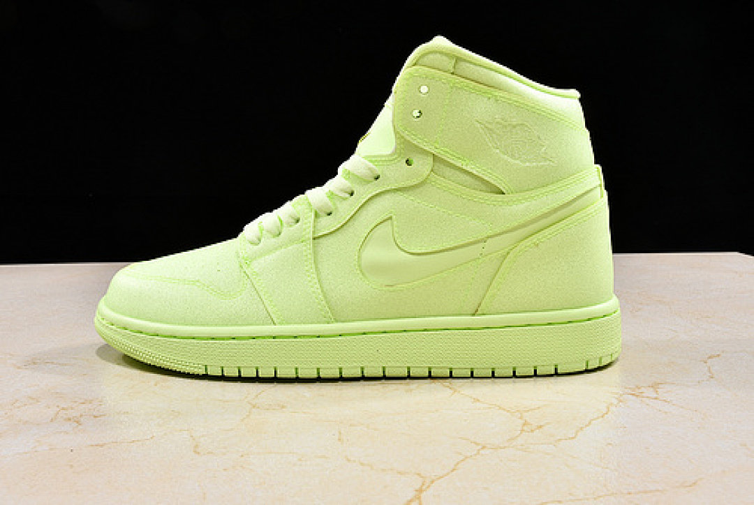 Jordan [AH7389-700]-[GZ AIR JORDAN 1 RETRO HIGH BARELY VOLT]-[WOMAN:36-39]-[MAN:40-46], photo 1