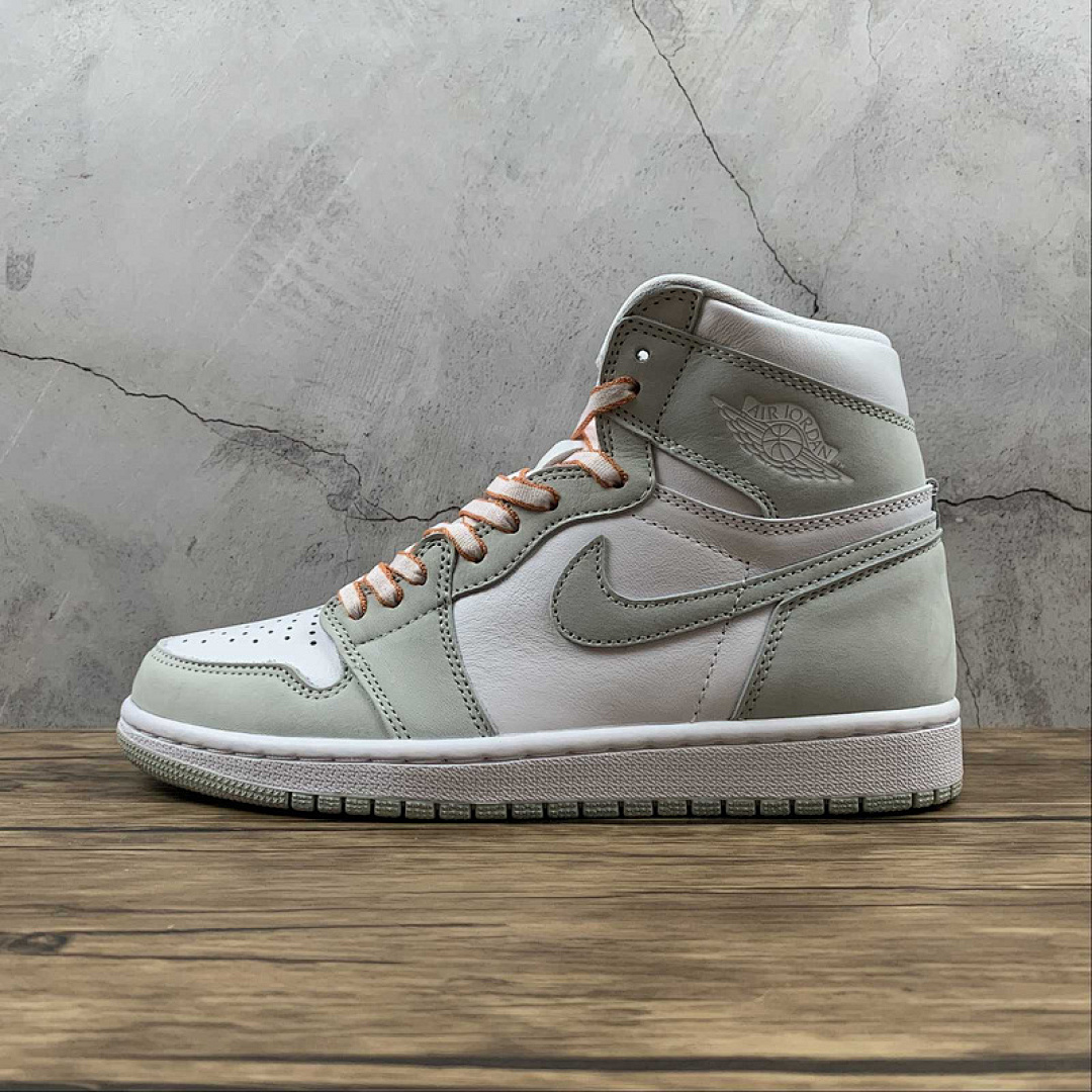 Jordan AIR Jordan 1 RETRO HIGH OG SEAFOAM/HEALING ORANGE/WHITE · CD0461-002, photo 1