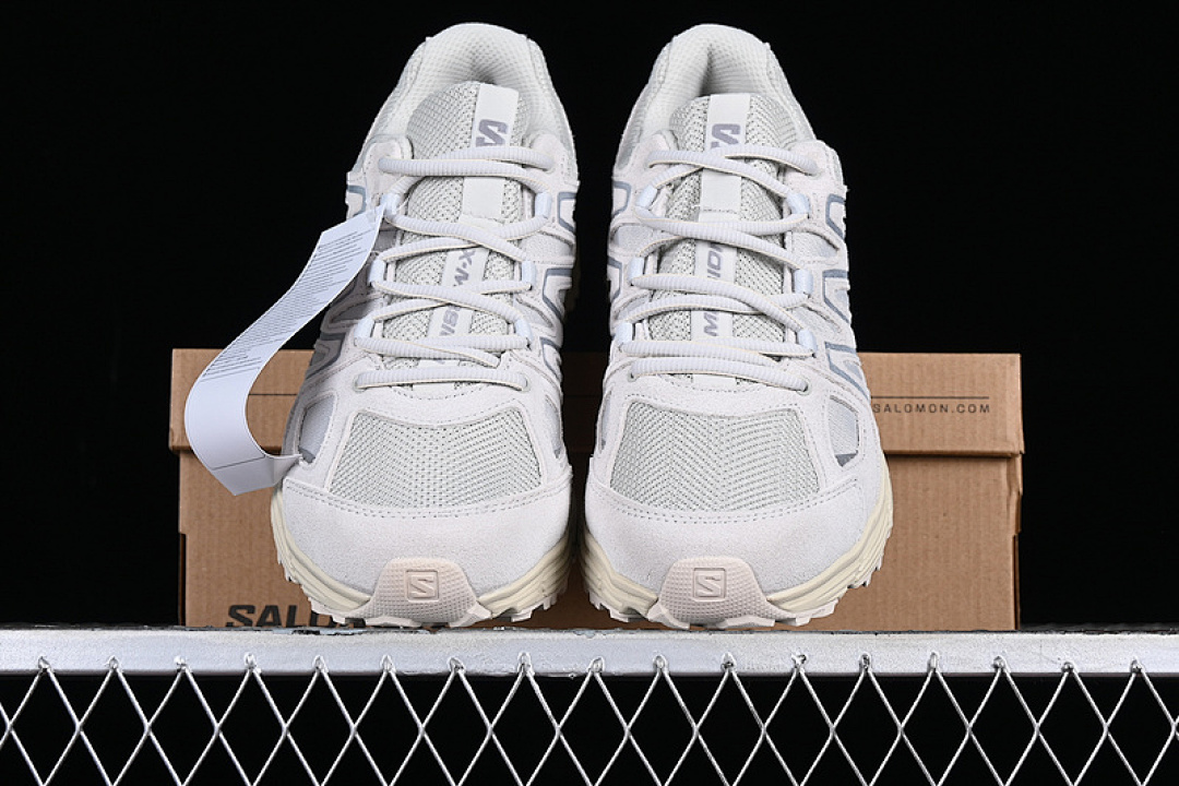 On Running [472928-22]-[X MISSION 4 SUEDE OUTDOOR OFF ROADING WHITE/SILVER]-[WOMAN:36-39]-[MAN:40-45] - Image 12