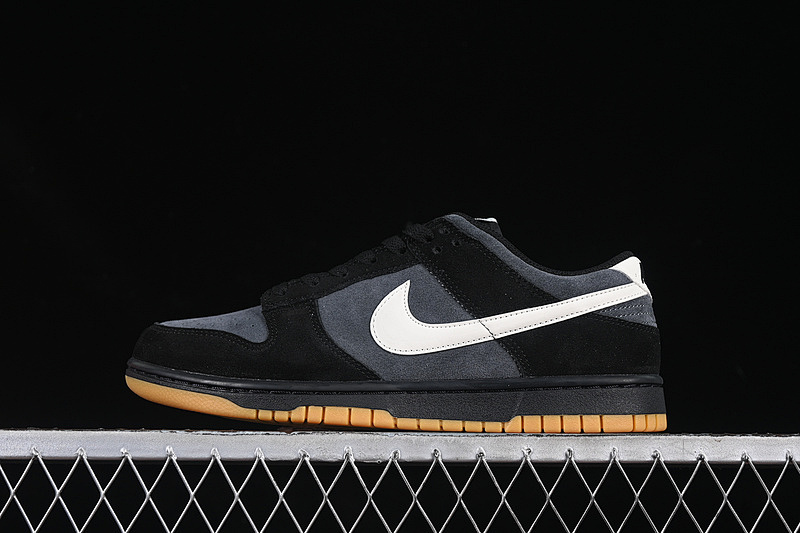 Nike DUNK LOW SB BLACK/ANTHRACITE/PALE IVORY/GUM LIGHT BROWN · HQ1931-001, photo 1