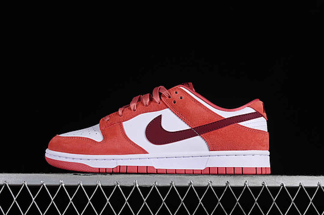 Unbranded [FQ7056-100]-[SB DUNK LOW RETRO VALENTINE'S DAY 2024 WHITE/TEAM RED/ADOBE/DRAGON RED]-[36-47.5], photo 1