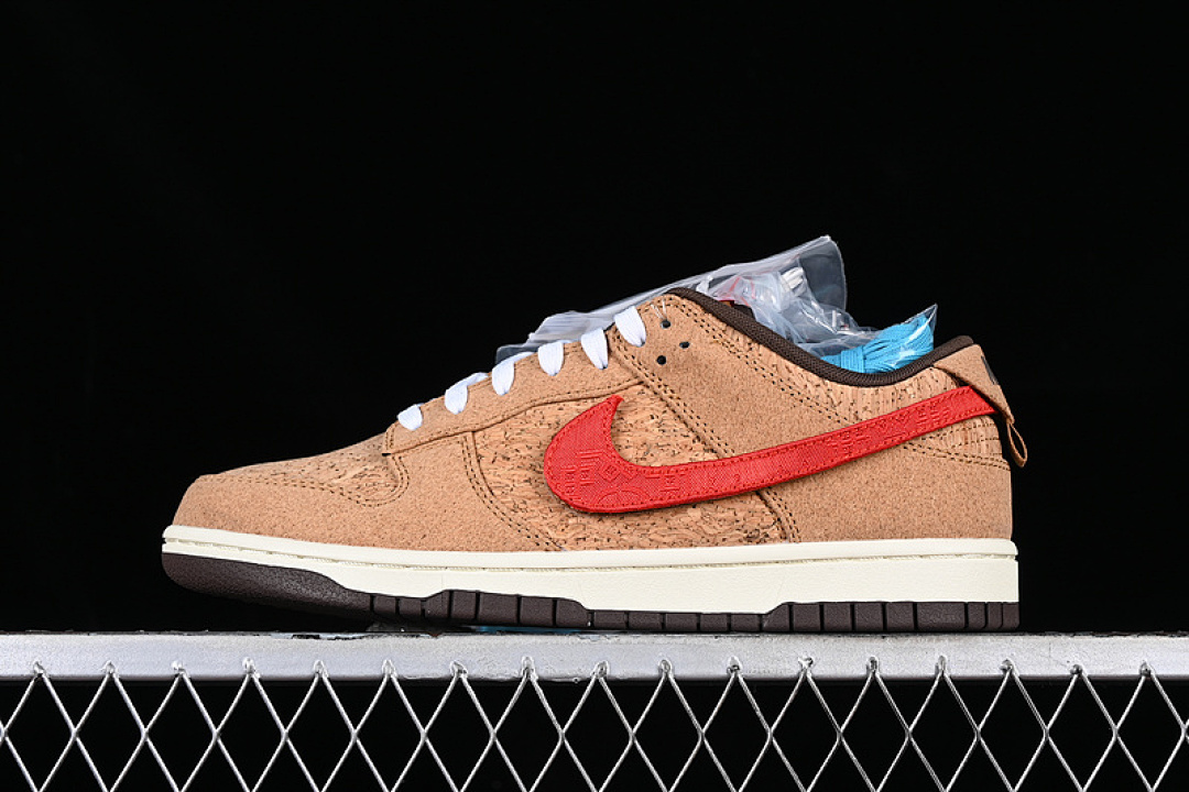 Nike CLOT X DUNK LOW SP CORK NATURAL/FLAX/COCONUT MILK/BAROQUE BROWN · FN0317-121, photo 1