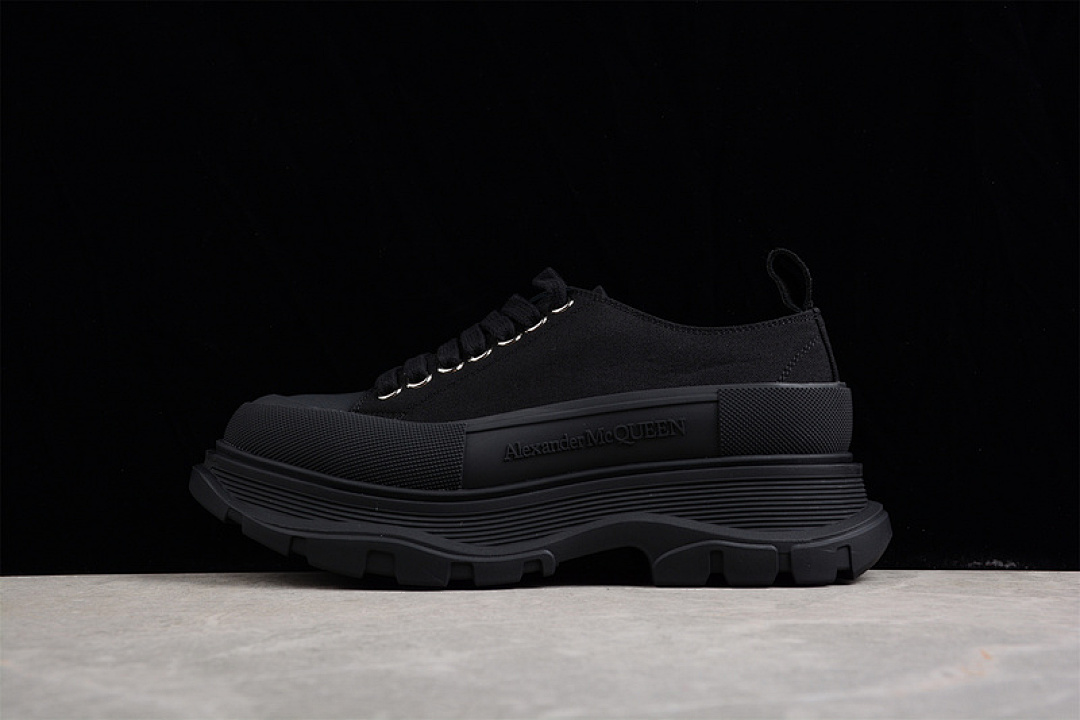 Alexander McQueen Alexander McQueen [ SNEAKERS BLACK/BLACK/BLACK]-[WOMAN:35-39], photo 1