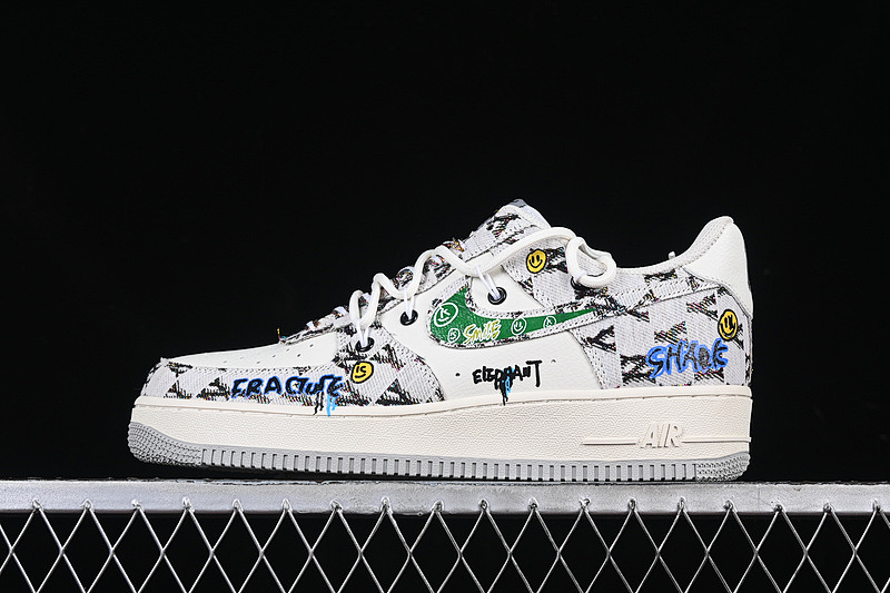 Nike Nike AIR FORCE 1 07 LOW HIP HOP WHITE/GREY/GREEN · BD0077-333, photo 1