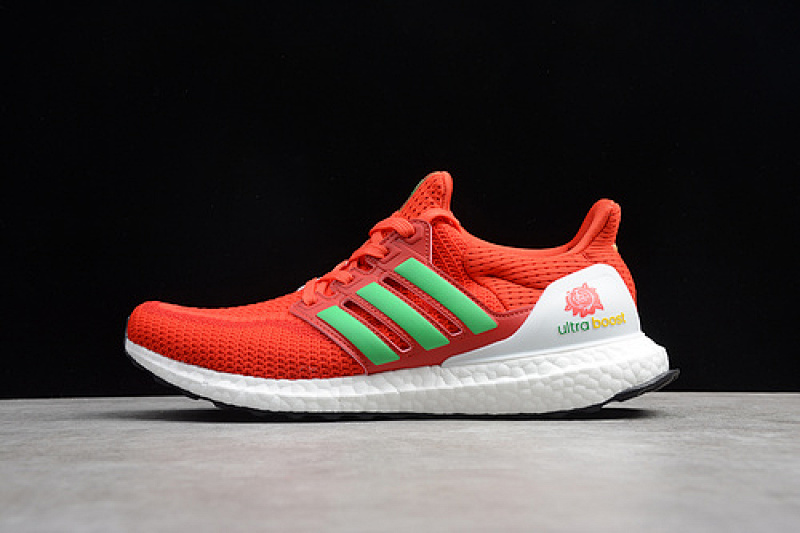 ULTRA BOOST 4.0 SHOES RED/GREEN/CLOUD WHITE · FW5231, photo 1
