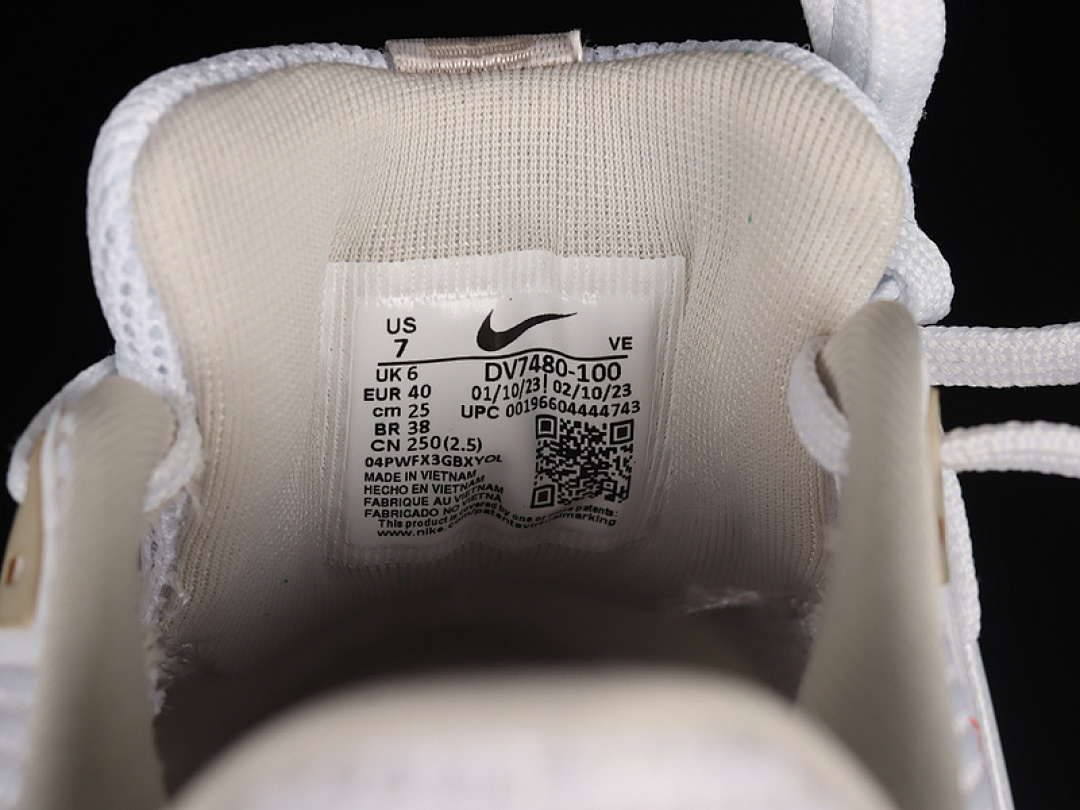 Nike [DV7480-100]-[AIR ZOOM PEGASUS 40 WIDE WHITE OBSIDIAN WHITE/LIGHT]-[WOMAN:36-39]-[MAN:40-46] - Image 13