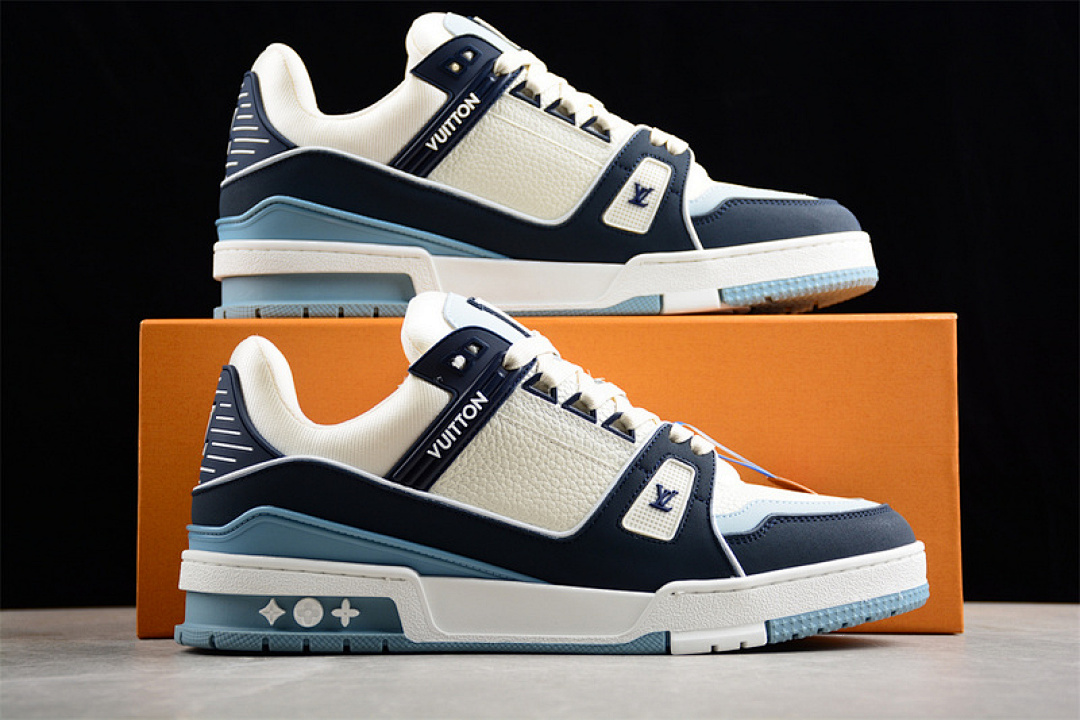 Louis Vuitton [LOUIS VUITTON TRAINER SNEAKER LOW L*V WHITE/BLUE]-[WOMAN:35-39]-[MAN:40-45] - Image 2