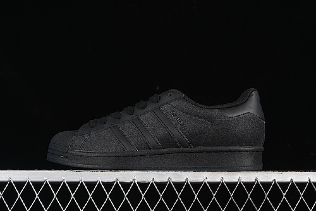 Unbranded [EG4961]-[SUPERSTAR BLACK]-[WOMAN:35-39]-[MAN:40-45], photo 1