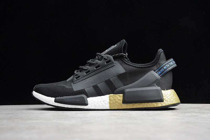 NMD R1 V2 CORE BLACK/CORE BLACK/METALLIC GOLD · FW5327, photo 1