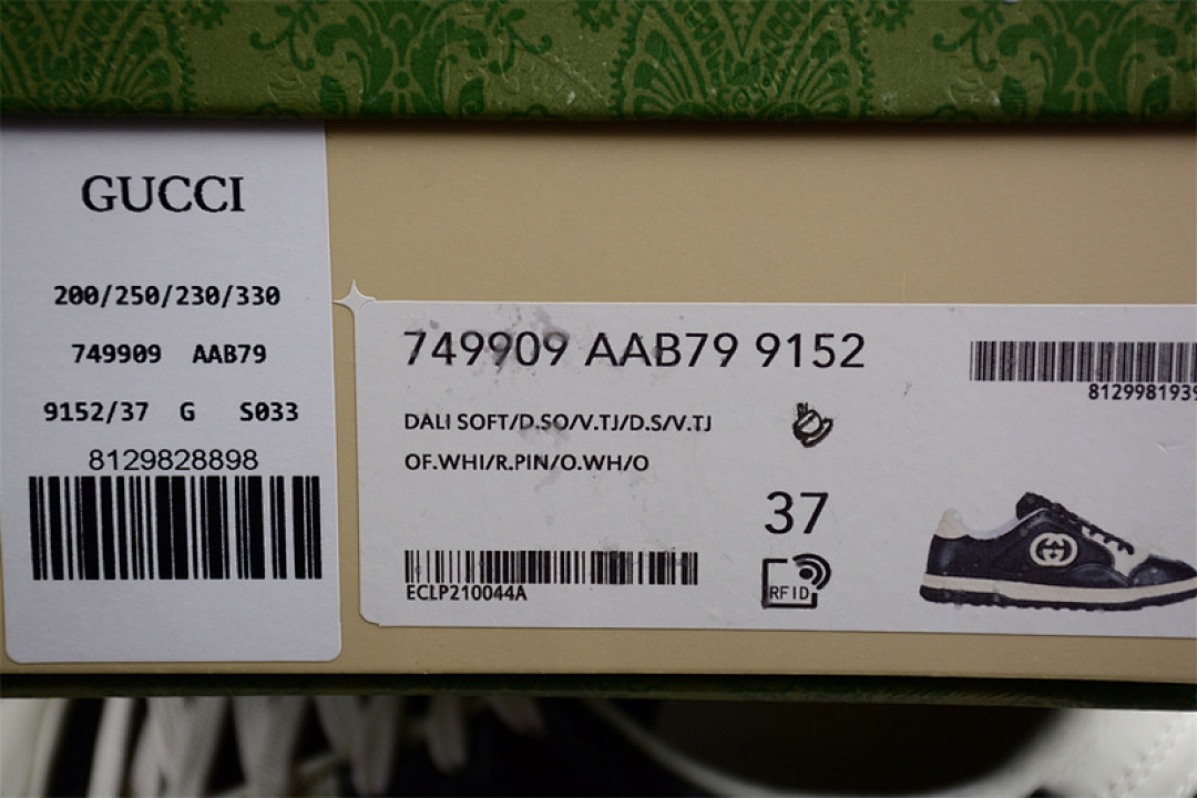 Gucci [MAC80]-[GU*CCI THROWS IT BACK WITH THE RETRO-INSPIRED WHITE/BLACK]-[WOMAN:35-39]-[MAN:40-44] - Image 3